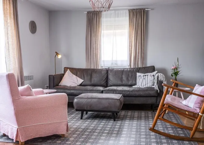 S'bunde Heisle بيت للعطل *